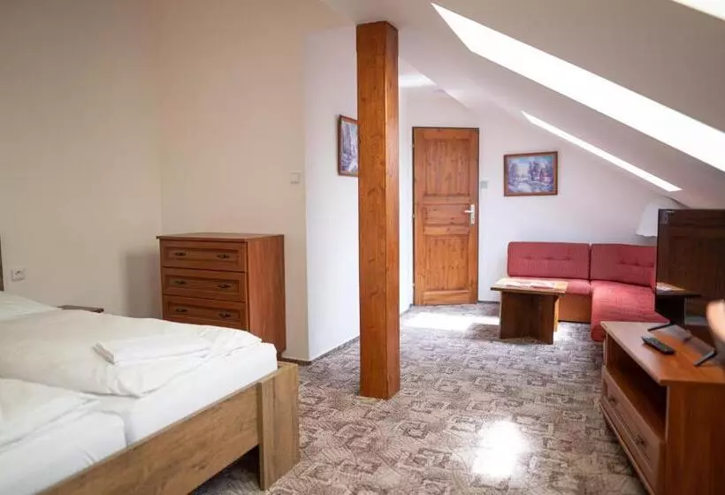 Majatalo Penzion U Jirsáka