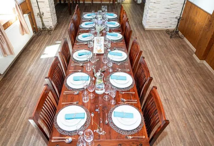 Majatalo Penzion U Jirsáka