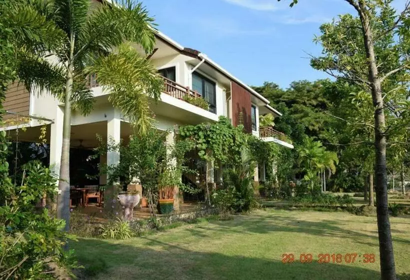 پانسیون Rimtalay Angsila Guesthouse