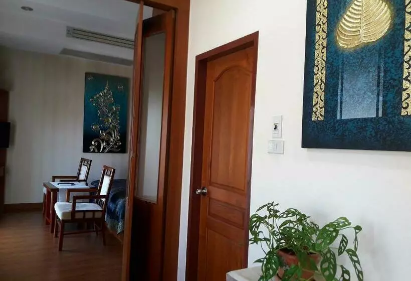 پانسیون Rimtalay Angsila Guesthouse