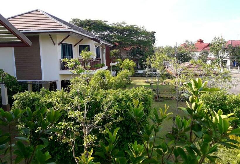 Pensión Rimtalay Angsila Guesthouse