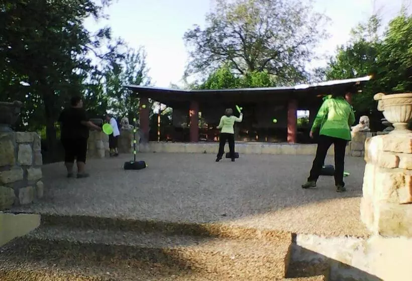 Majatalo U Zlate Brany Cesky Raj