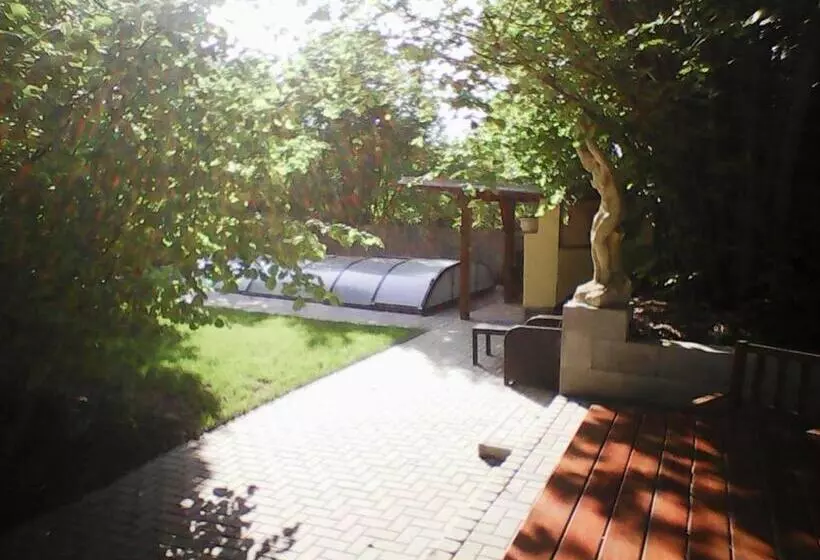 Majatalo U Zlate Brany Cesky Raj