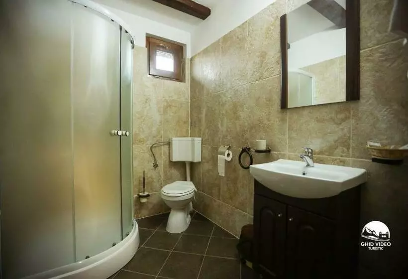 Pensiunea Roua Muntelui