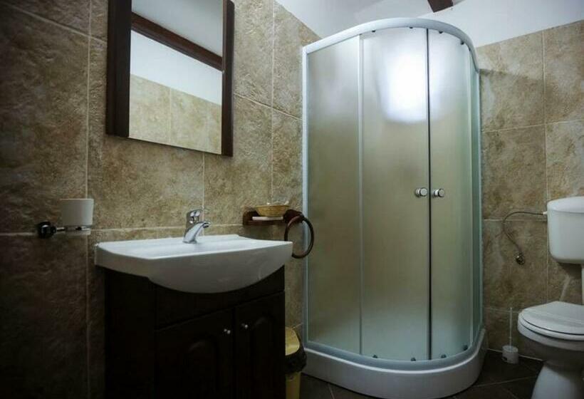 Pensiunea Roua Muntelui