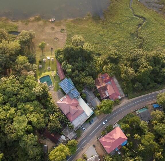 リゾートホテル Mapakada Village   Mahiyanganaya