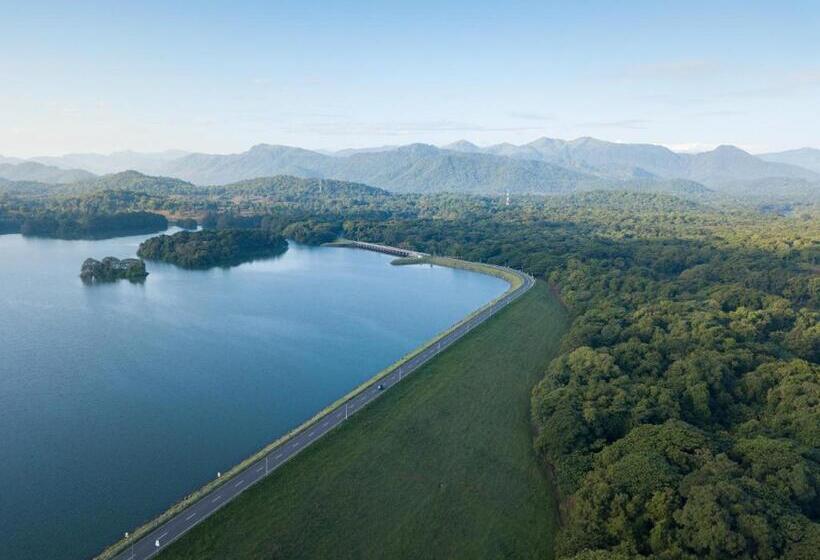 リゾートホテル Mapakada Village   Mahiyanganaya