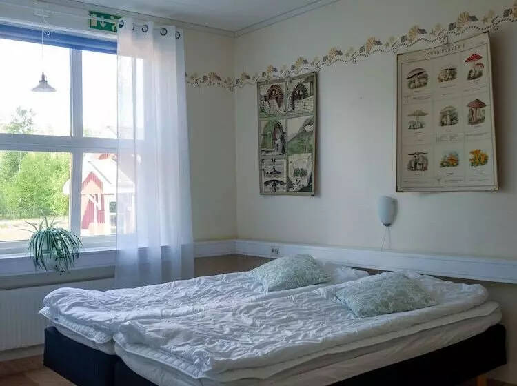 Siknäs Vandrarhem   Hostel