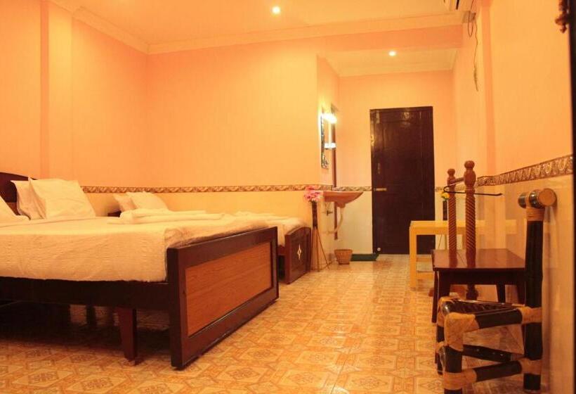 호스텔 Chettinaadu Narayana Inn