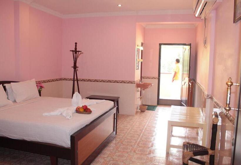 호스텔 Chettinaadu Narayana Inn