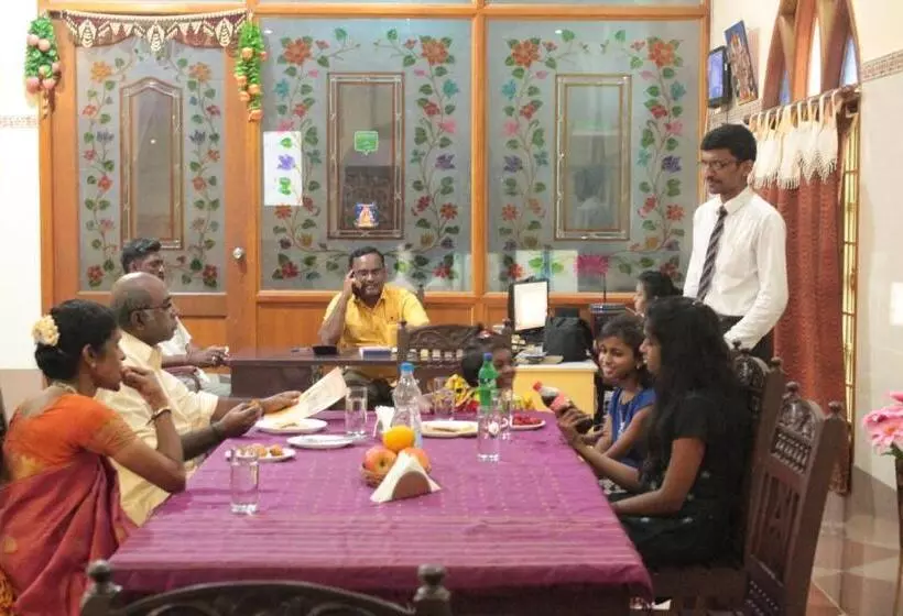 Retkeilymaja Chettinaadu Narayana Inn