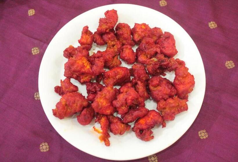 호스텔 Chettinaadu Narayana Inn