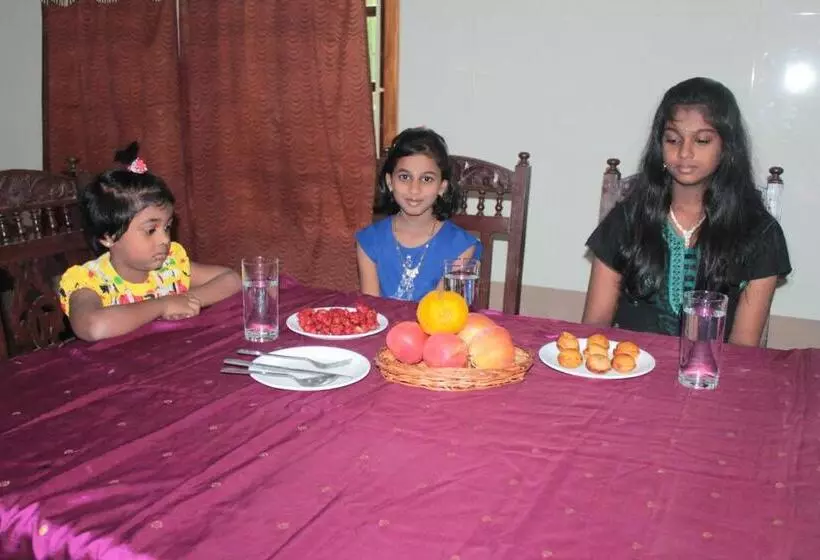 Retkeilymaja Chettinaadu Narayana Inn