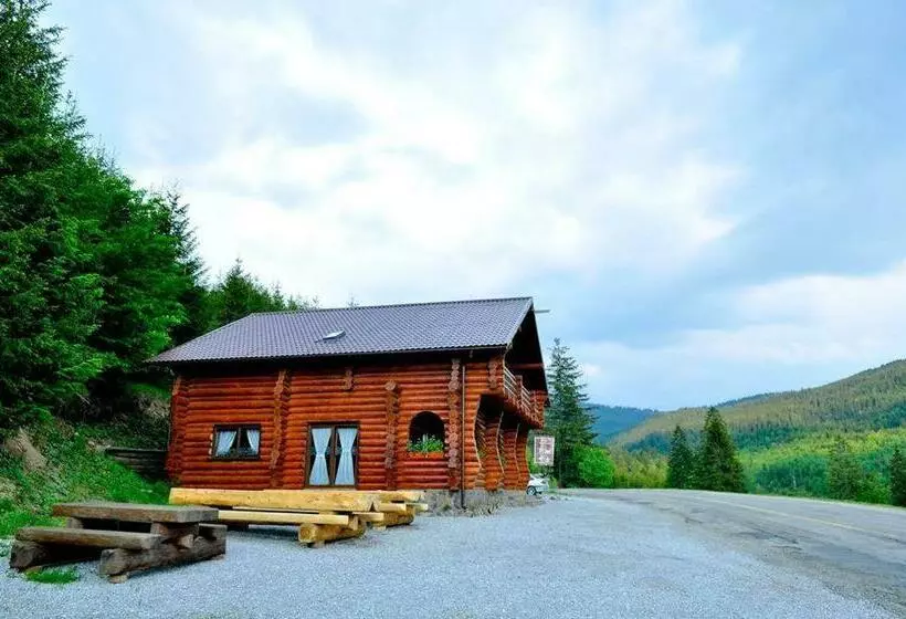 Retkeilymaja Hanul Prislop