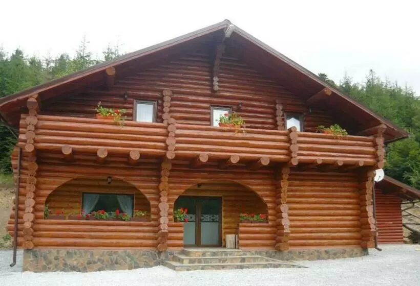 Retkeilymaja Hanul Prislop