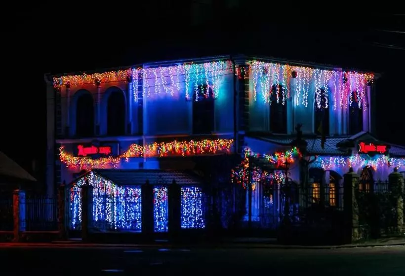 هتل Antique House