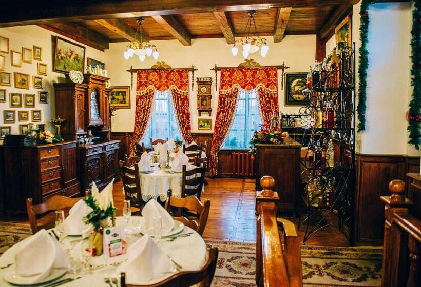 ホテル Antique House