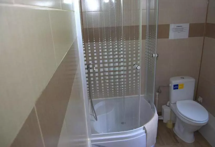 Hotelli Complex Parc Pini Moinesti