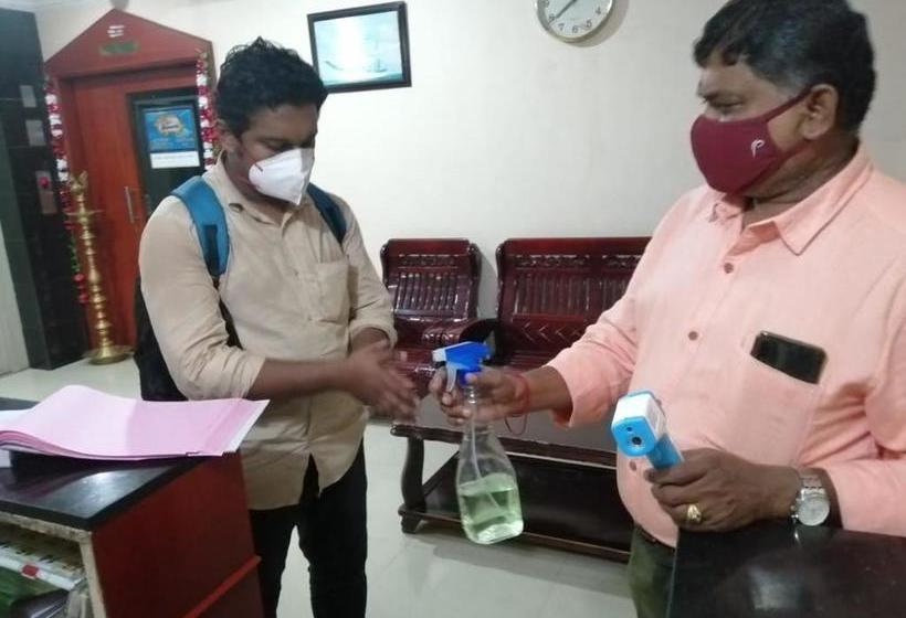 Hotel Kumaran Residency