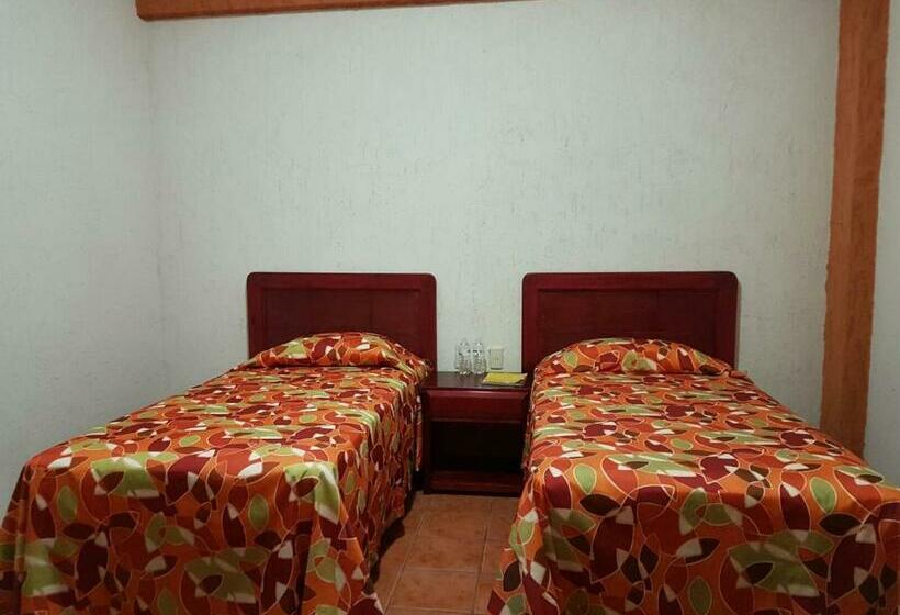 فندق Maria Del Refugio