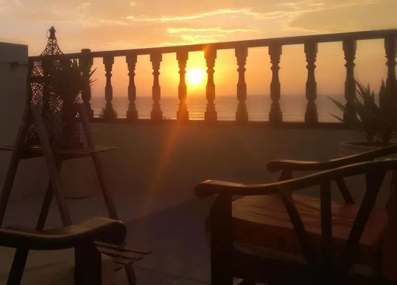 ホテル Nuevo Amanecer