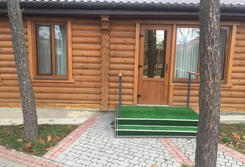 Hotelli Podilskii Dvir