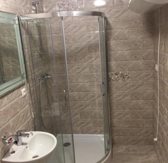 فندق Podilskii Dvir