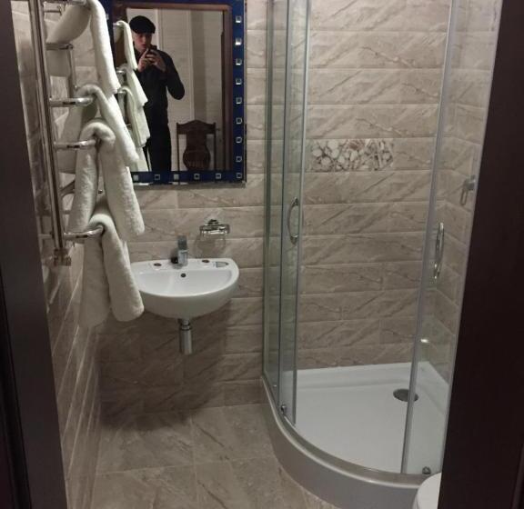 فندق Podilskii Dvir