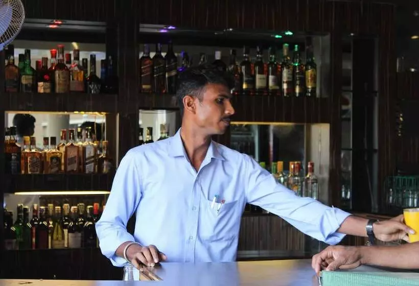 ホテル Pooja International