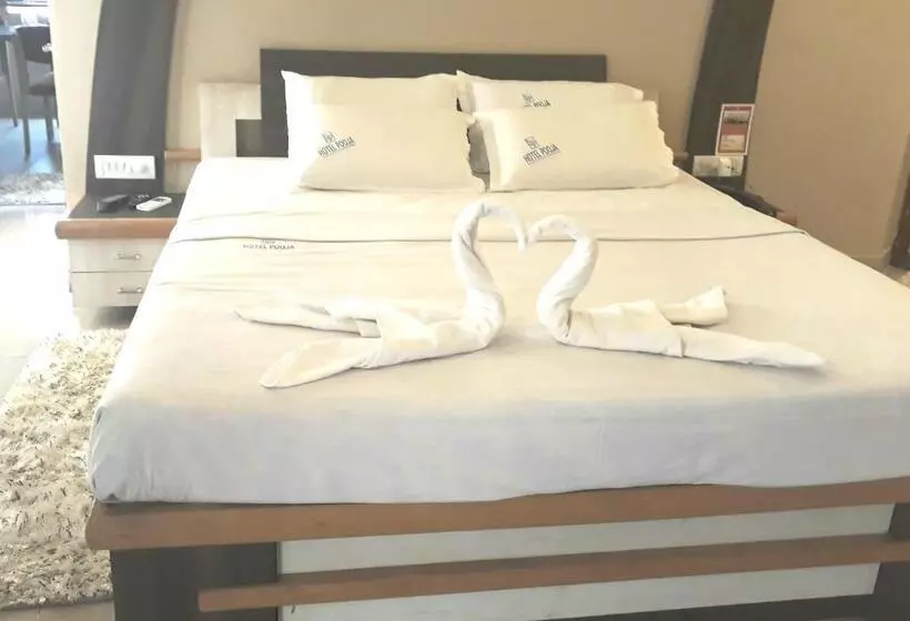 ホテル Pooja International