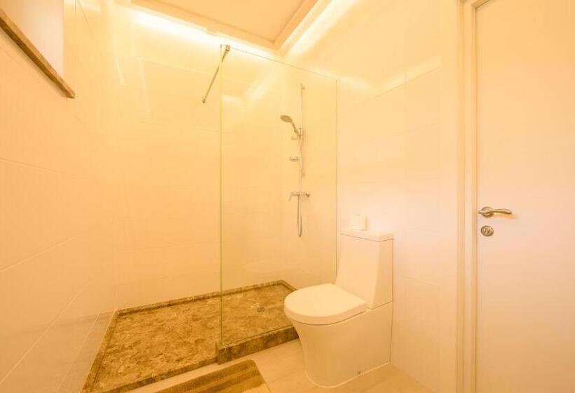 Park Hotel Tihiy Les