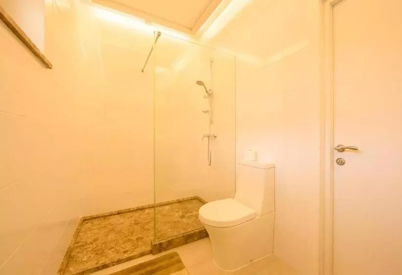 Park Hotel Tihiy Les