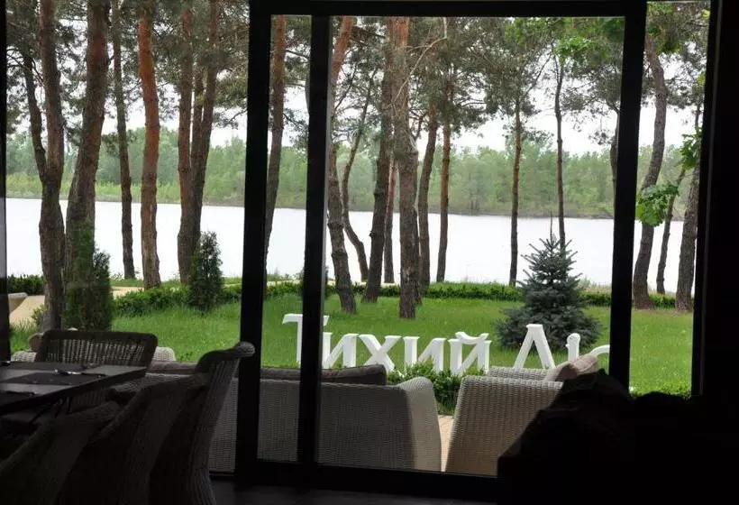 Park Hotel Tihiy Les