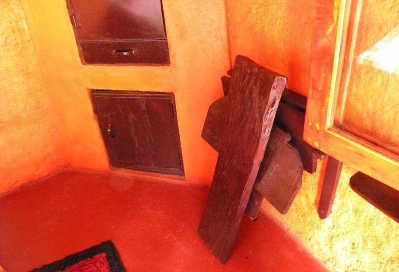 פנסיון Aelam Gardens