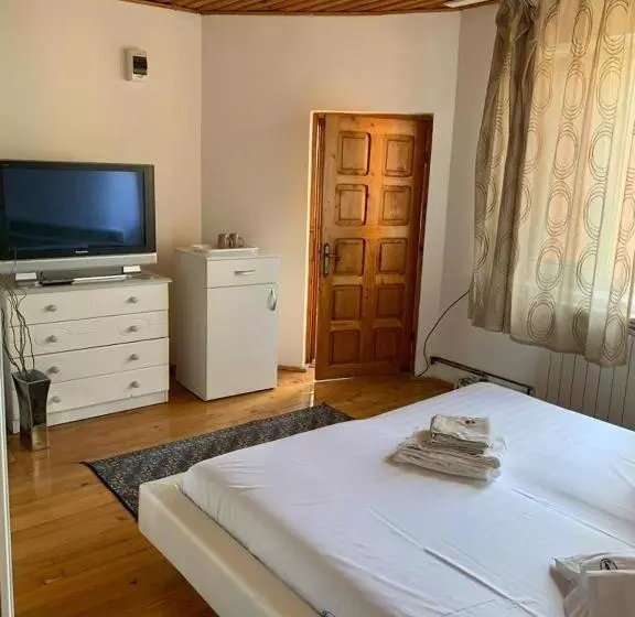 ペンション Casa Lorena