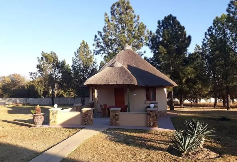 پانسیون Das Landhaus Guest Lodge & Conferencing Center