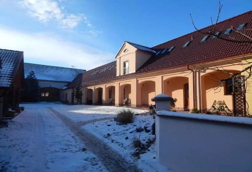 Majatalo Penzion Bednářův Dvůr