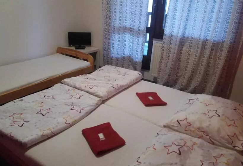 Majatalo Penzion Na Přehradě