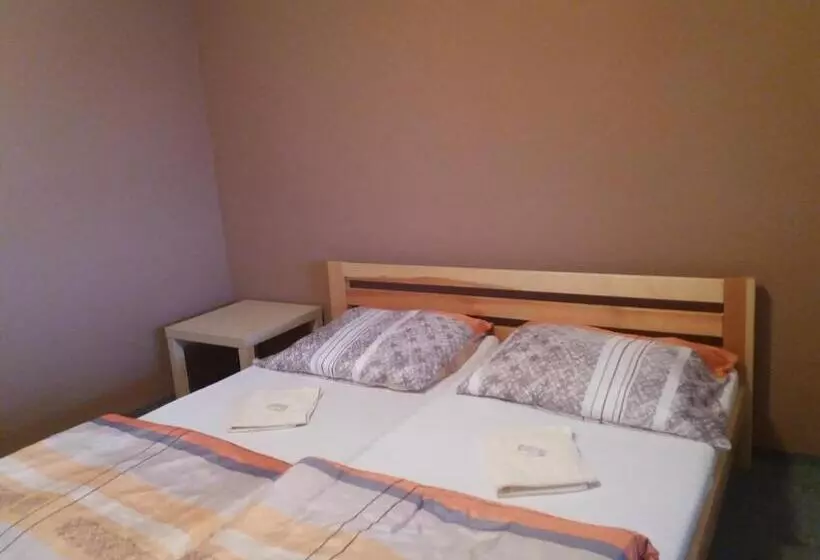 Majatalo Penzion Na Přehradě