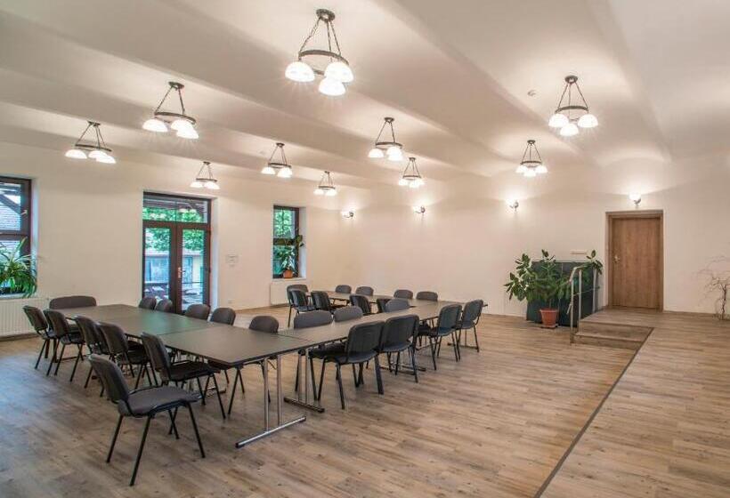 펜션 Pernštejnův Statek