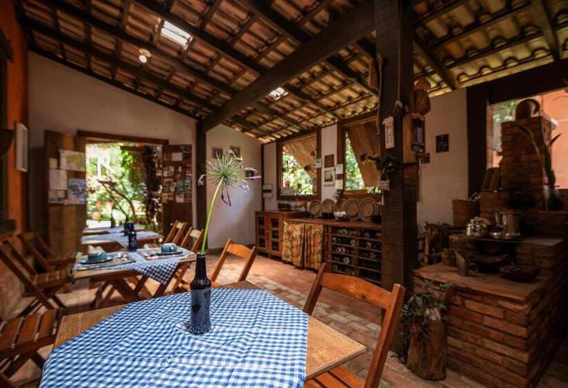 بنسيون Tiô Isolda Artes & Hospedaria