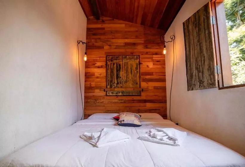 Majatalo Tiô Isolda Artes & Hospedaria