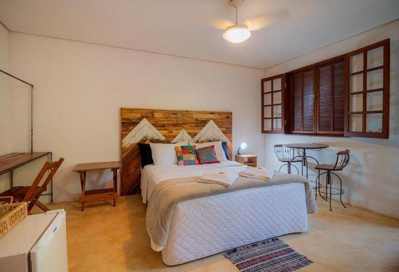 بنسيون Tiô Isolda Artes & Hospedaria