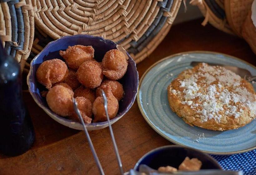 بنسيون Tiô Isolda Artes & Hospedaria