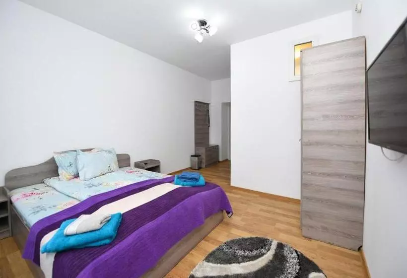 ペンション Trident