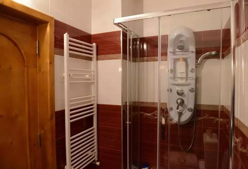 Majatalo Vila Perla Sapanteana