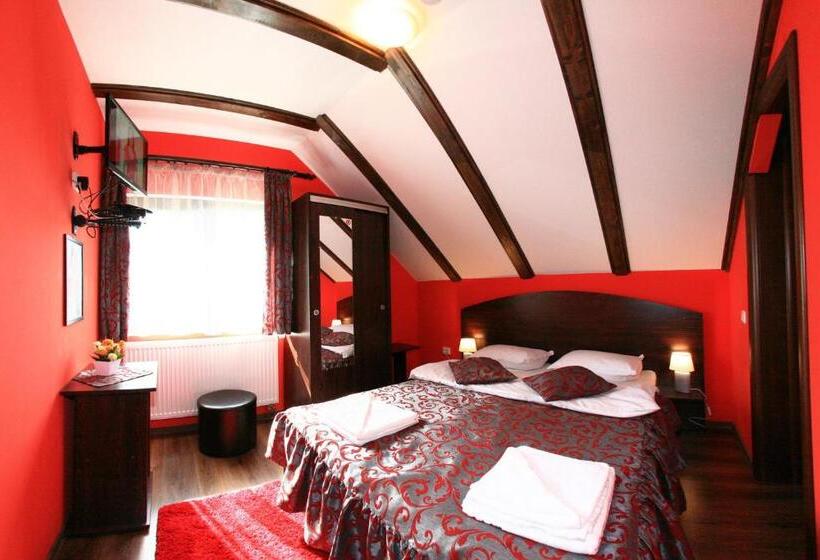 بنسيون Vila Romanita