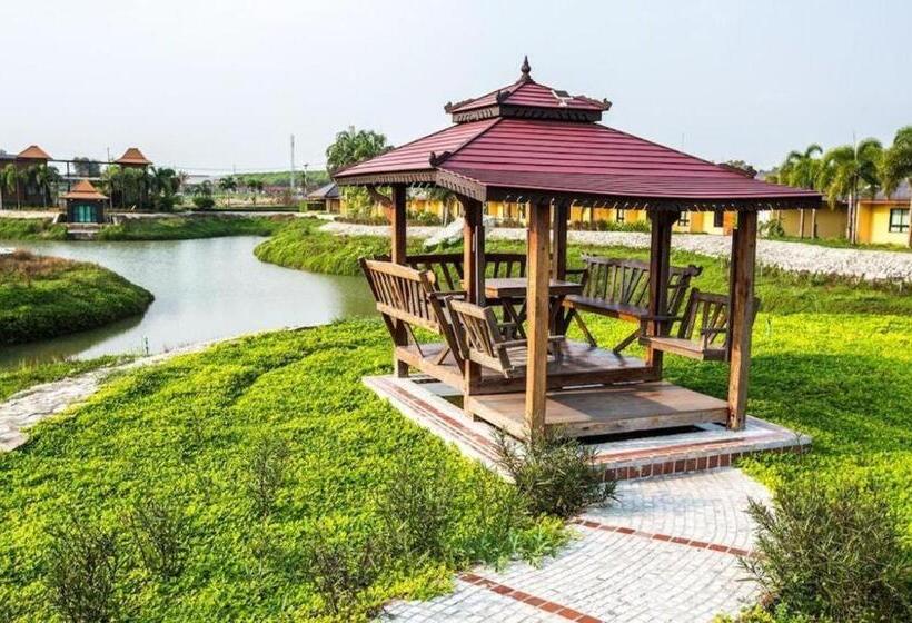 Prew Lom Chom Nam Resort