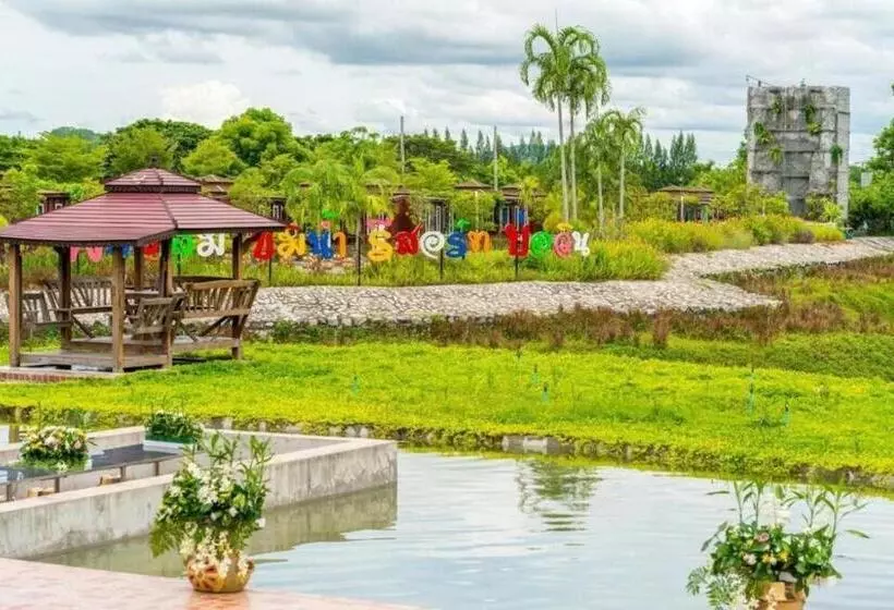 Prew Lom Chom Nam Resort