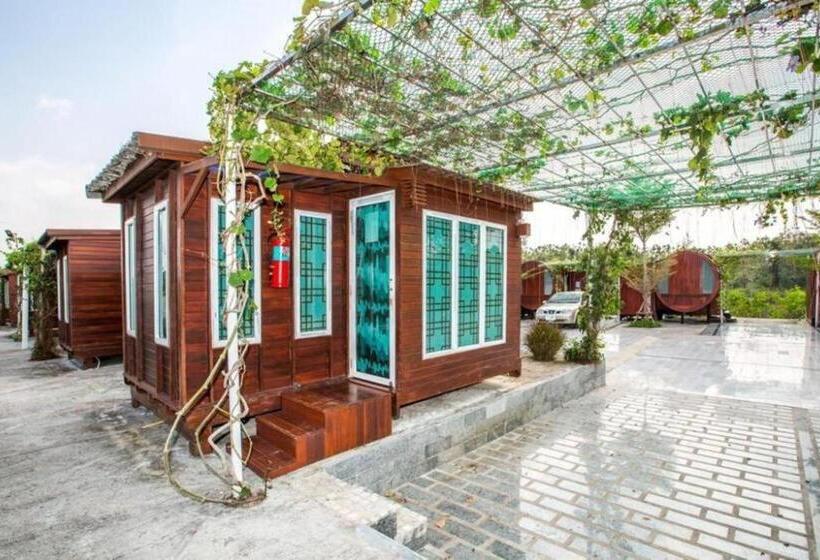 Prew Lom Chom Nam Resort